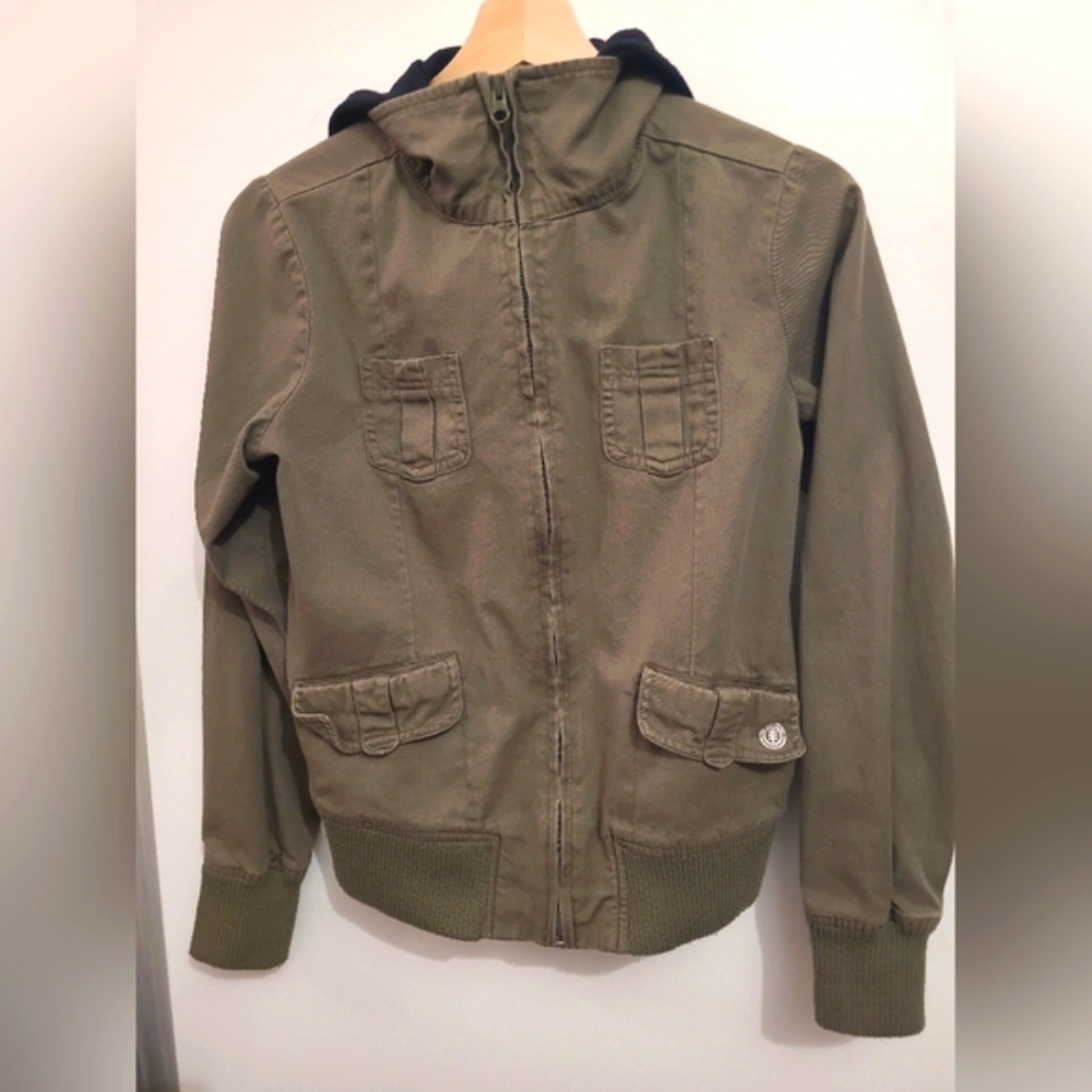 Element Lightweight Jacket w/Removeable Hood
